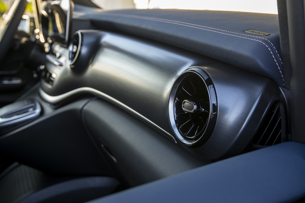 ) Mercedes-EQ EQV: conforto e requinte 100% elétrico